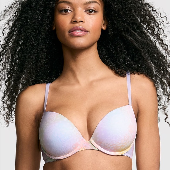PINK WEAR EVERYWHERE
WEAR EVERYWHERE SUPER PUSH-UP BRA - Picture 1 of 6